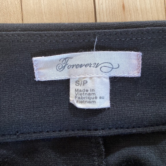 FOREVER 21 BLACK SKIRT | Women’s Size Small - Picture 4 of 5